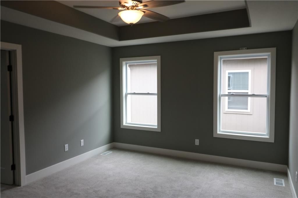 5201 University Avenue — photo 12