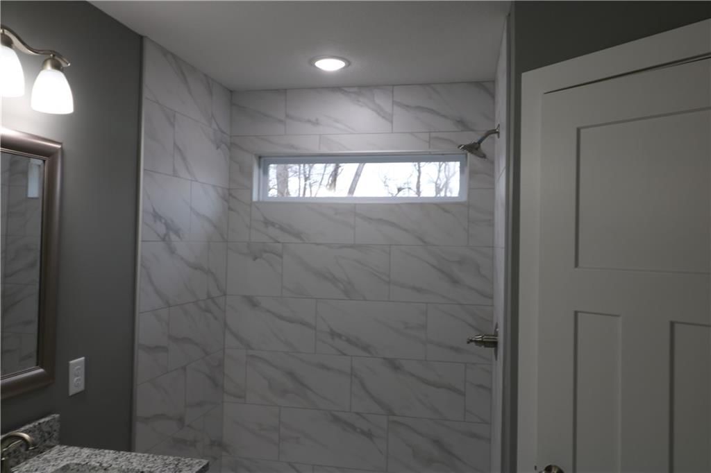 5201 University Avenue — photo 14