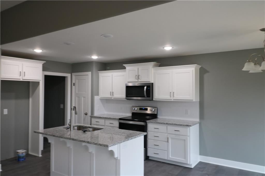 5201 University Avenue — photo 17