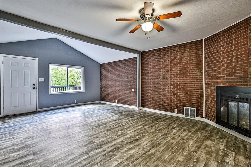 2405 S OVERTON Avenue — photo 5