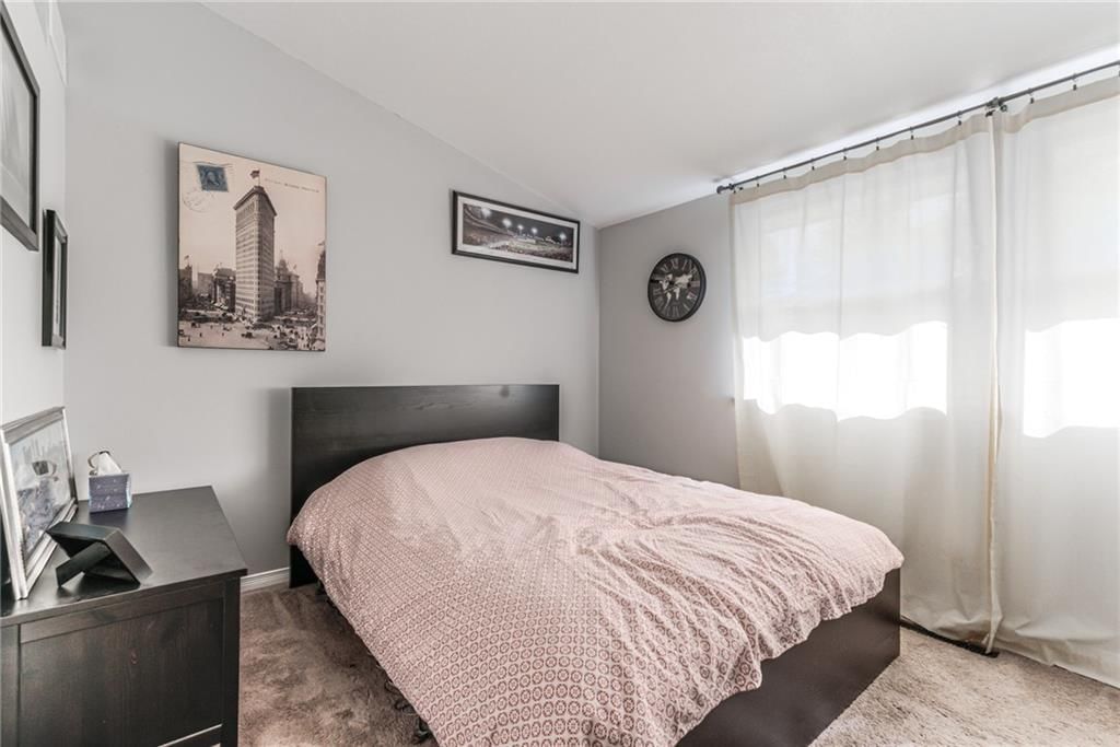 5716 N Michigan Avenue — photo 31