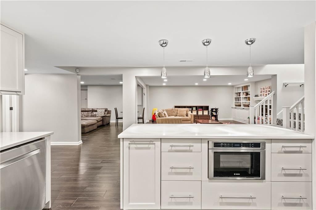 10025 Mackey Circle — photo 32