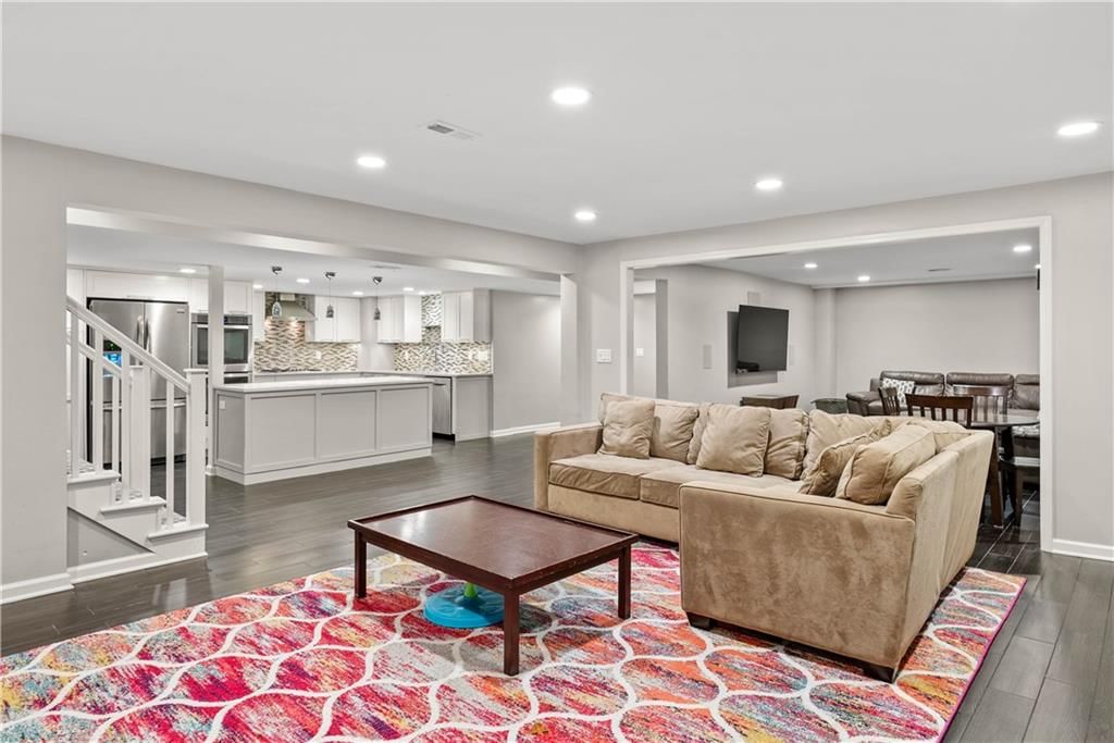 10025 Mackey Circle — photo 34