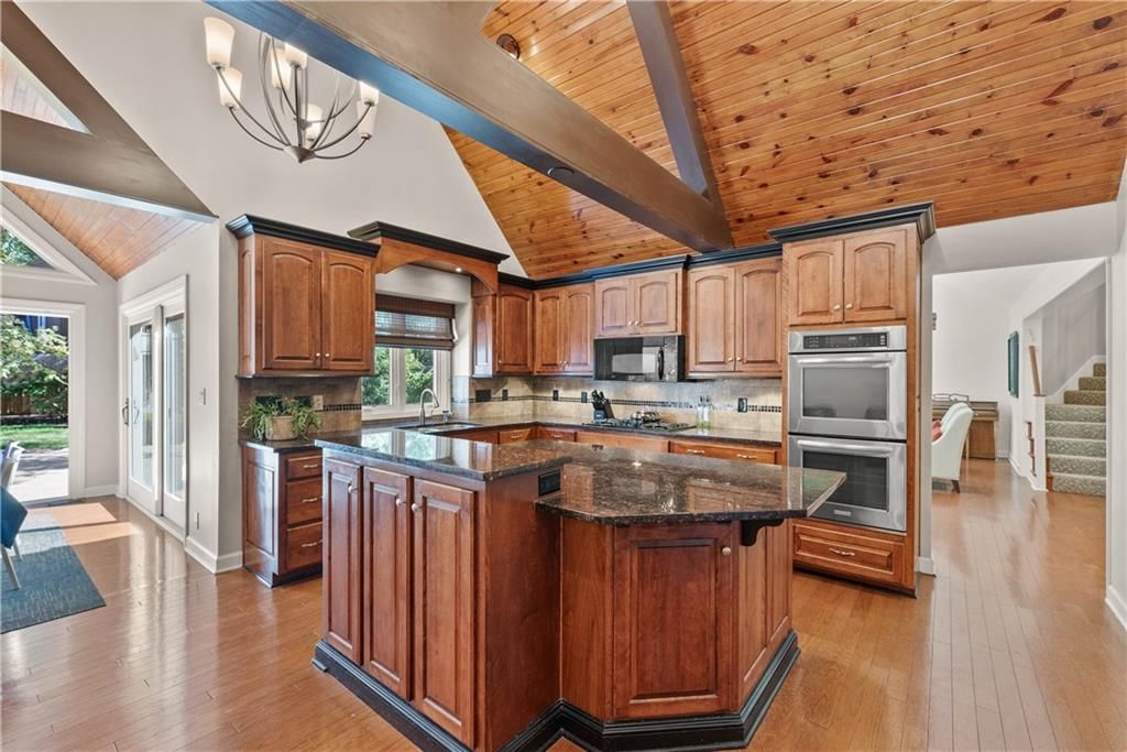 10025 Mackey Circle — photo 9
