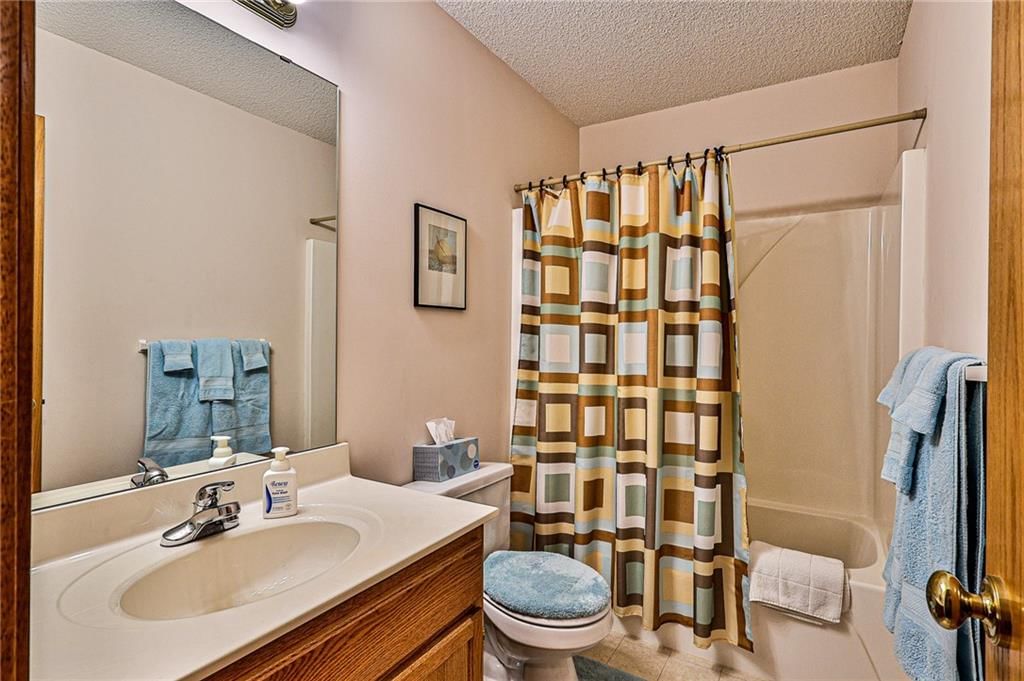 718 Brome Drive — photo 20