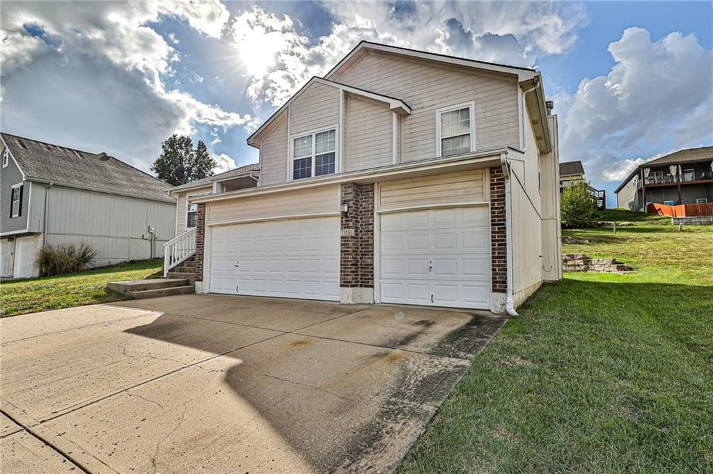 718 Brome Drive — photo 3