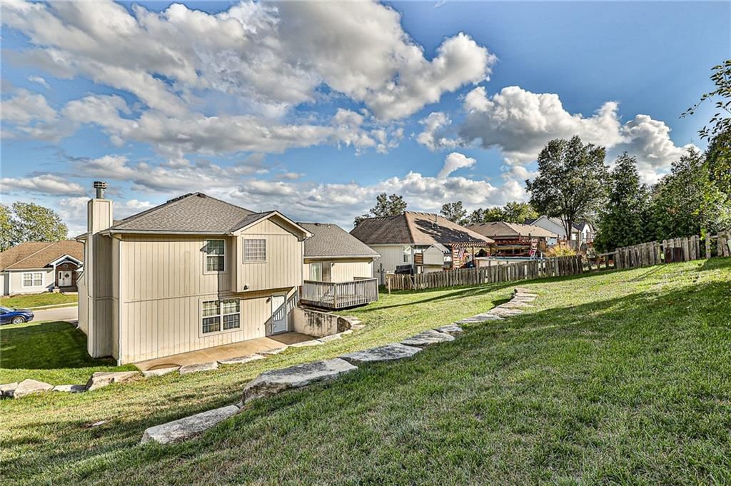 718 Brome Drive — photo 28
