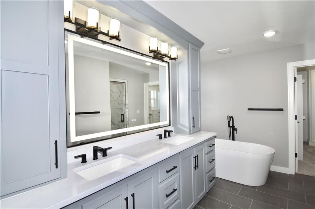 7624 N Tullis Avenue — photo 34