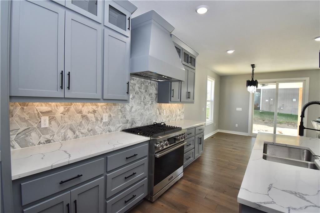 7624 N Tullis Avenue — photo 9