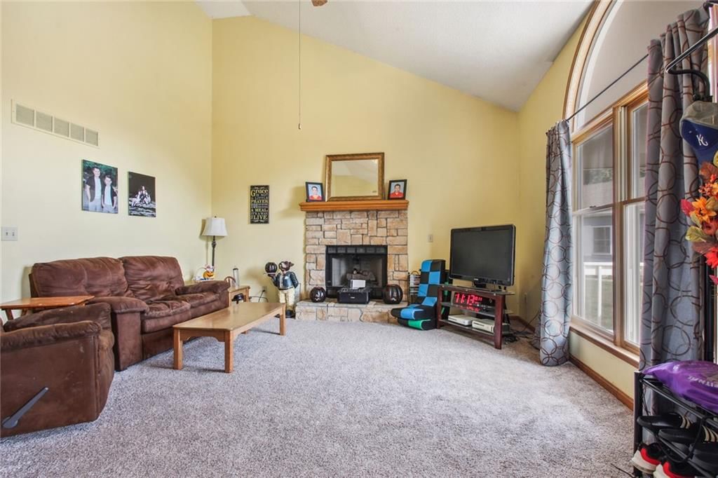 7802 Kevin Lane — photo 4