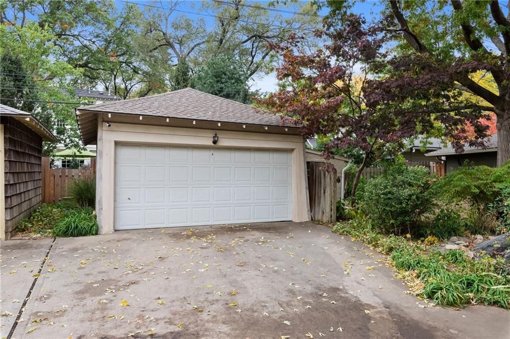 6106 Oak Street — photo 28
