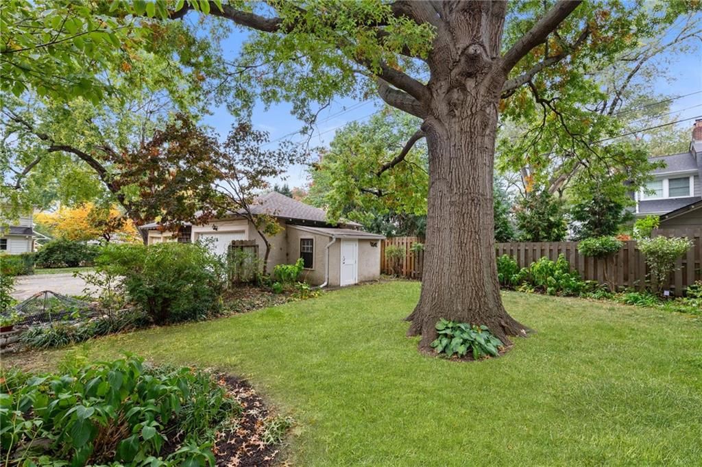 6106 Oak Street — photo 31