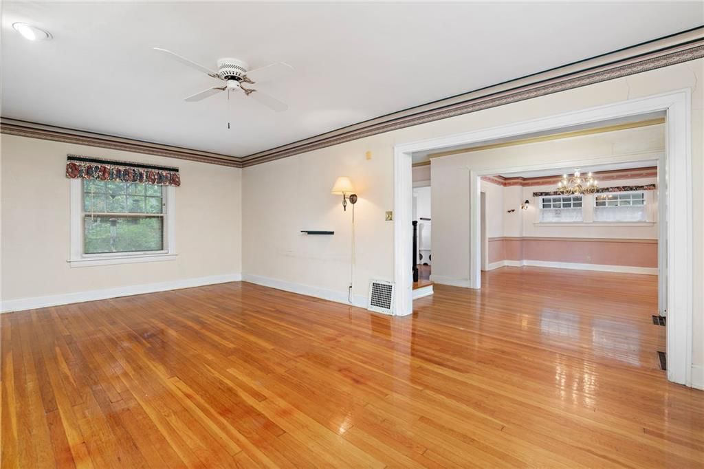 6106 Oak Street — photo 7