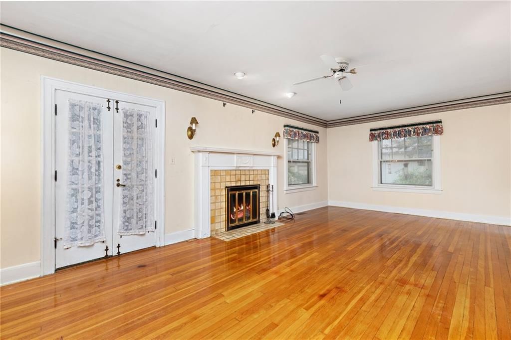 6106 Oak Street — photo 8