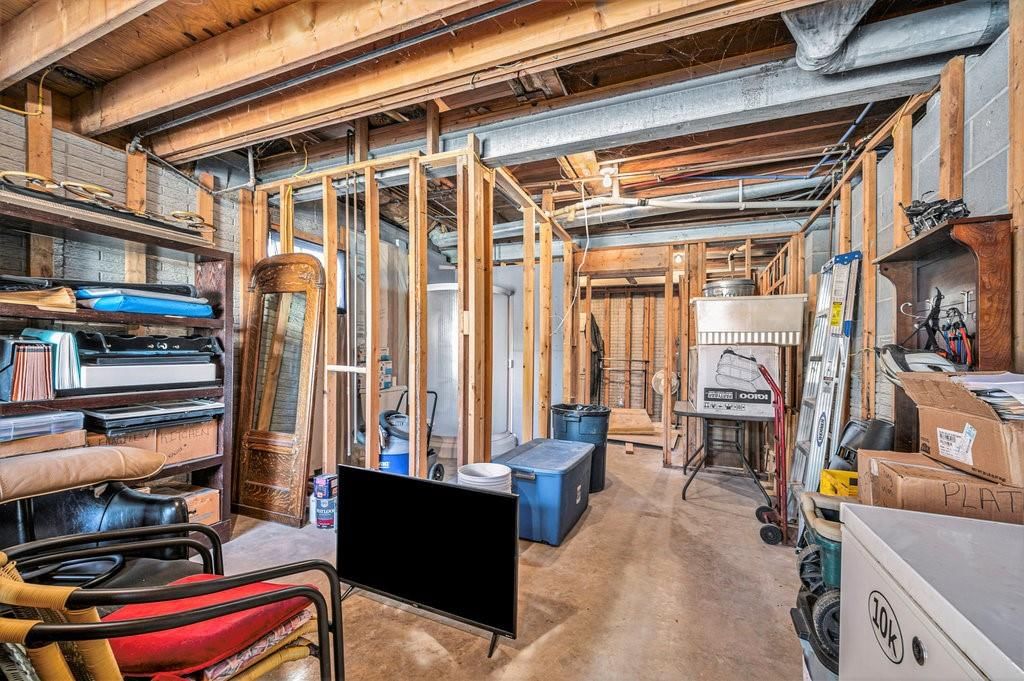 401 Liberty Street — photo 20