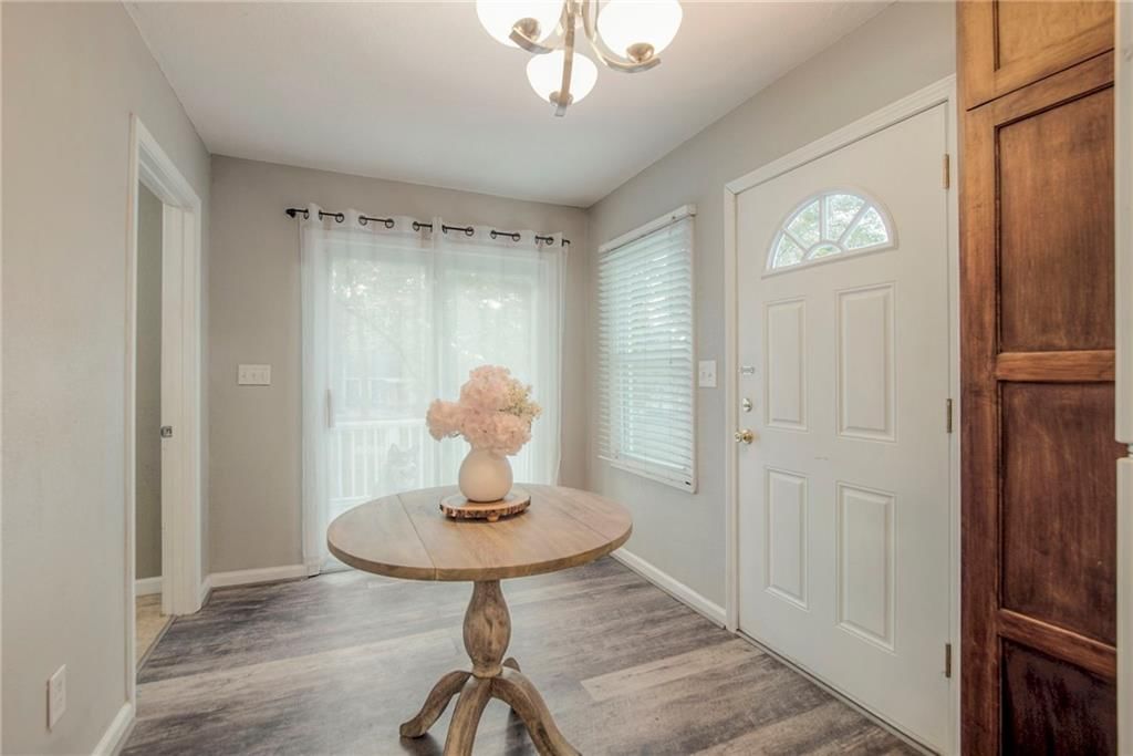 2413 NE Vivion Road — photo 9