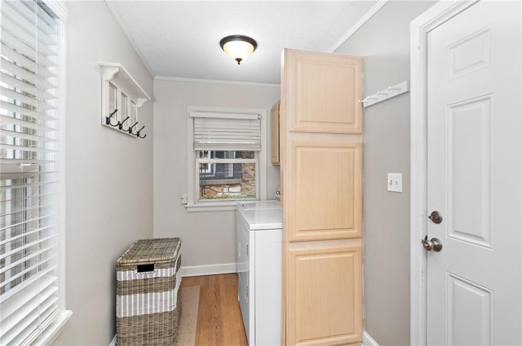 2711 W 51st Terrace — photo 9