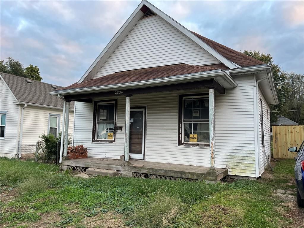 2834 Seneca Street — photo 4