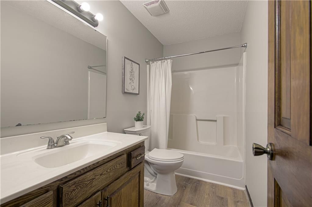 15705 W 126th Terrace — photo 22
