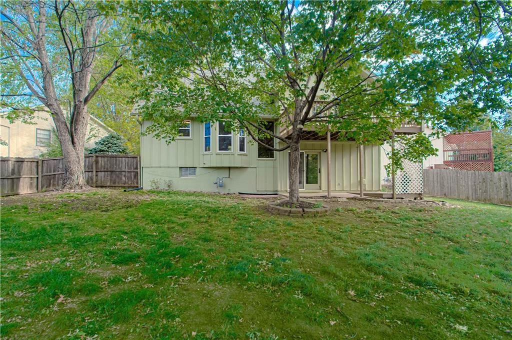 15705 W 126th Terrace — photo 30