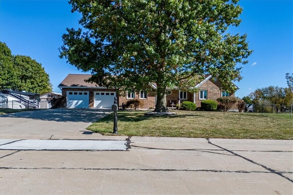 1711 Paddock Drive — photo 52