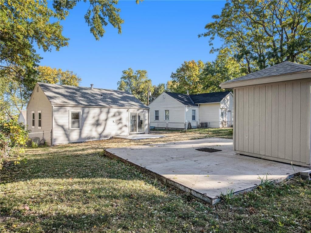 339 E Nettleton Avenue — photo 17