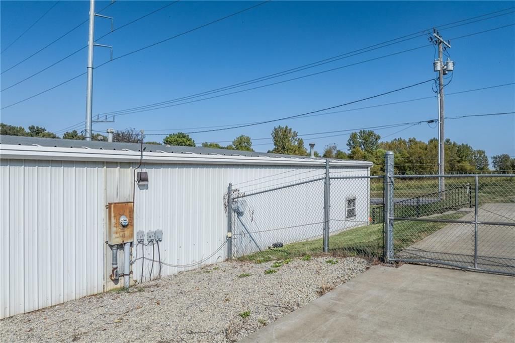 3314 S Leonard Road — photo 32