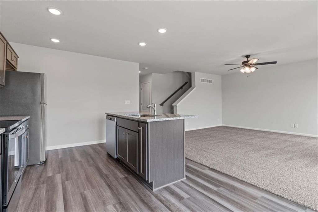 716 Connor Street — photo 11