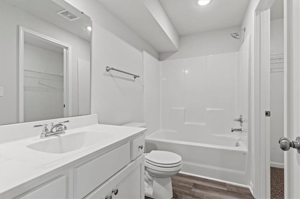 716 Connor Street — photo 24