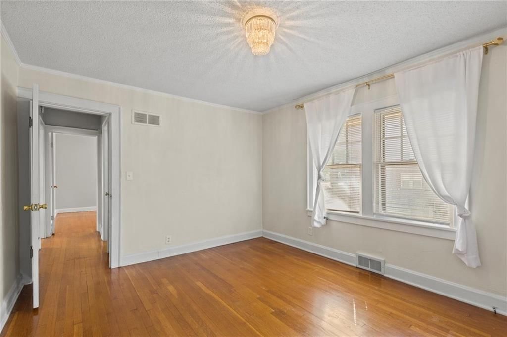 6010 Rockhill N/A — photo 14