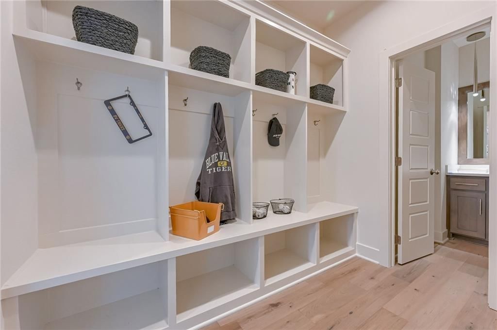 2508 W 180th Street — photo 23