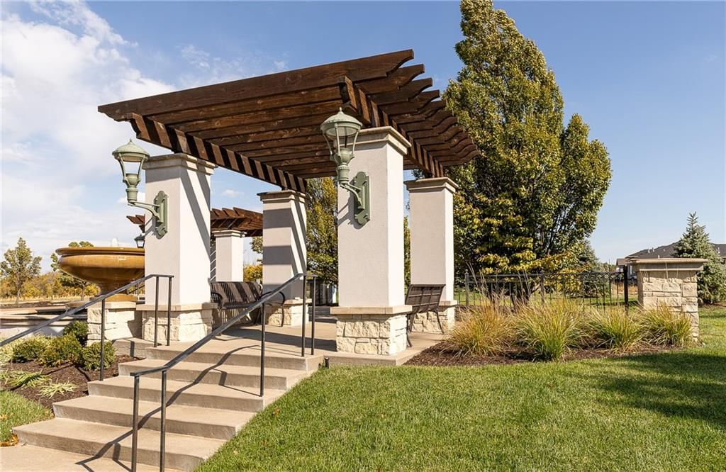 13618 Granada Drive — photo 4