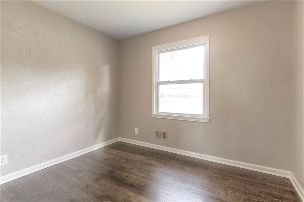 7902 Arlington Avenue — photo 15