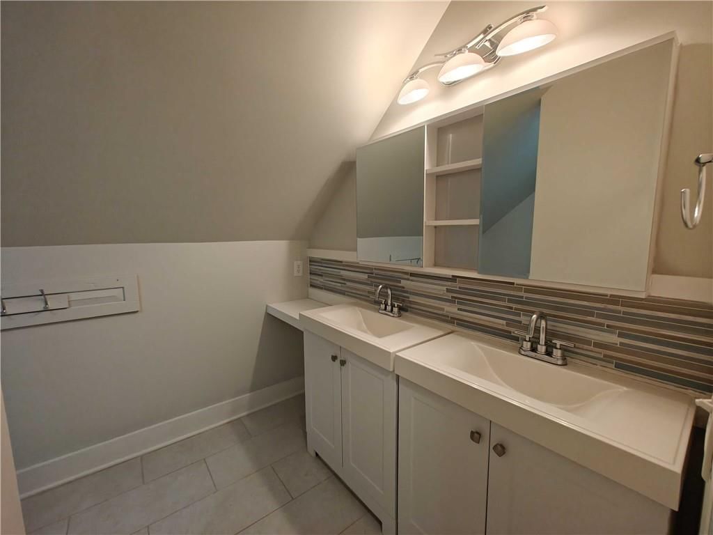 9302 76th Terrace — photo 15