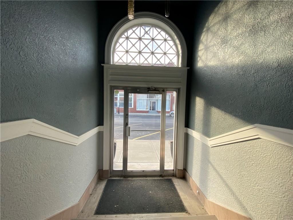333 S Hudson Street — photo 7