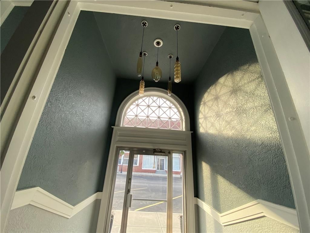 333 S Hudson Street — photo 8