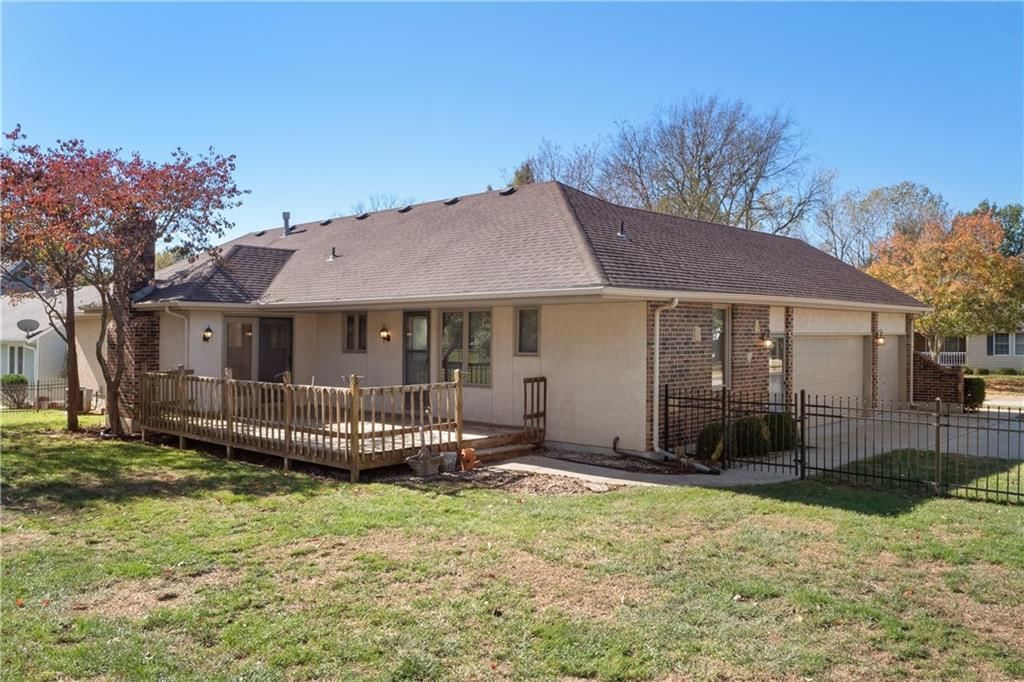 2501 S Seminole Drive — photo 32