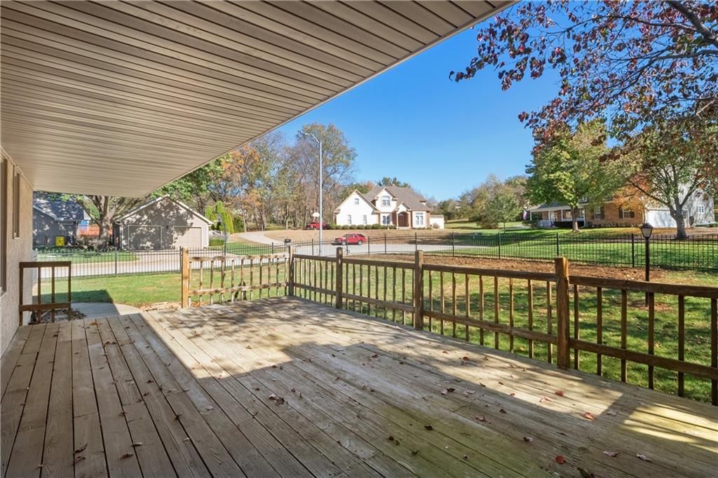2501 S Seminole Drive — photo 35