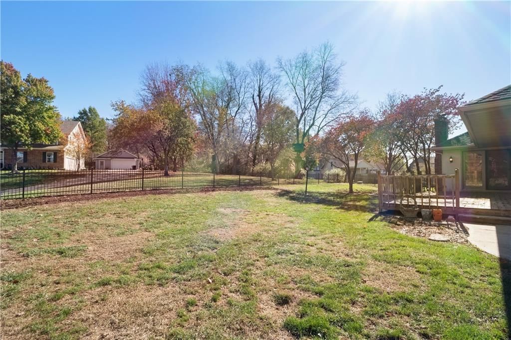 2501 S Seminole Drive — photo 36