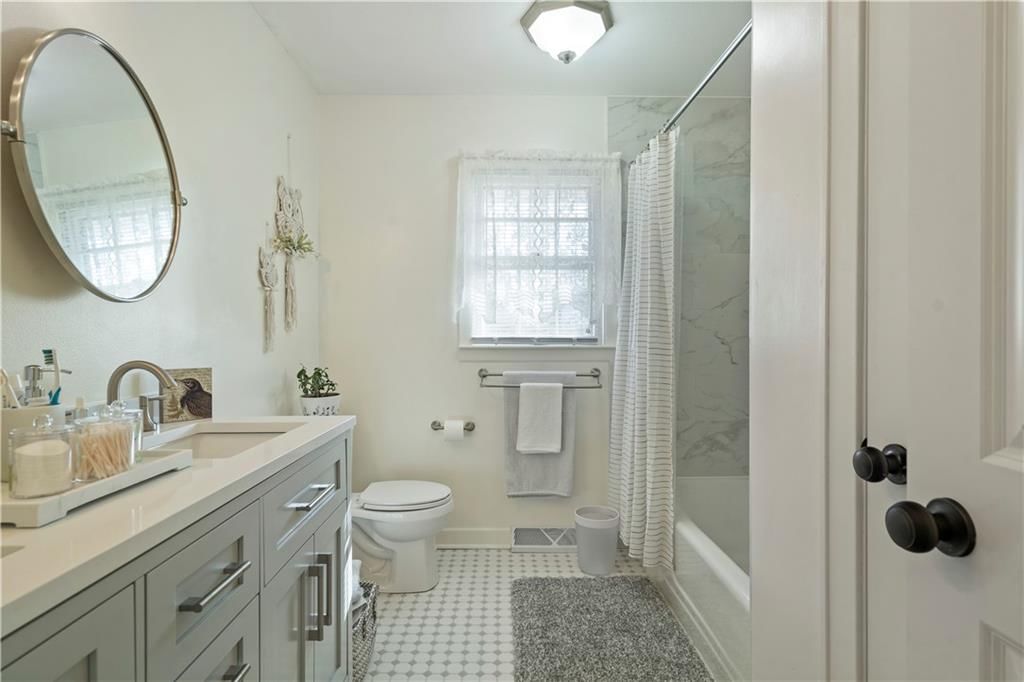 205 N La Frenz Road — photo 21