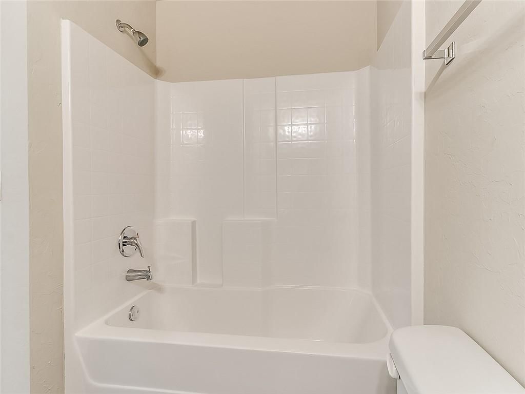 1009 Redbud Drive — photo 19