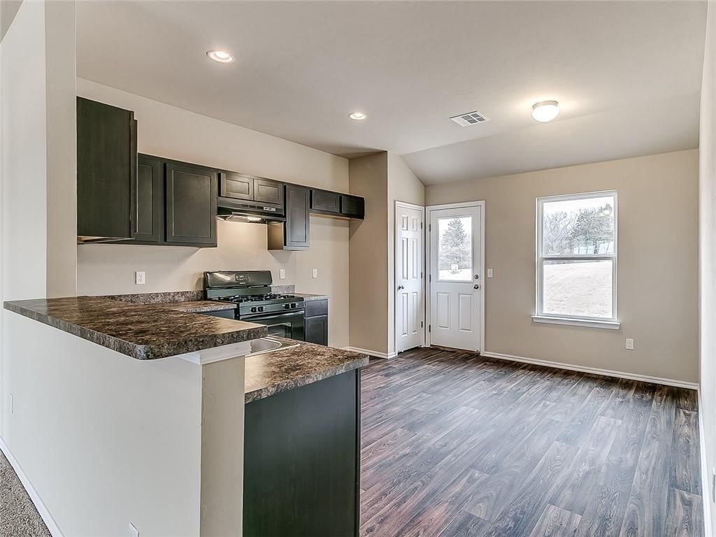 1009 Redbud Drive — photo 6
