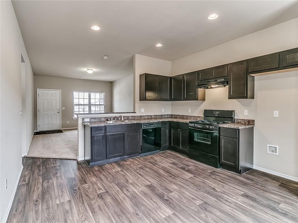 1009 Redbud Drive — photo 7