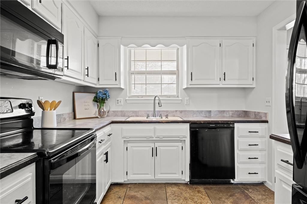 3304 SE ADAMS Drive — photo 11