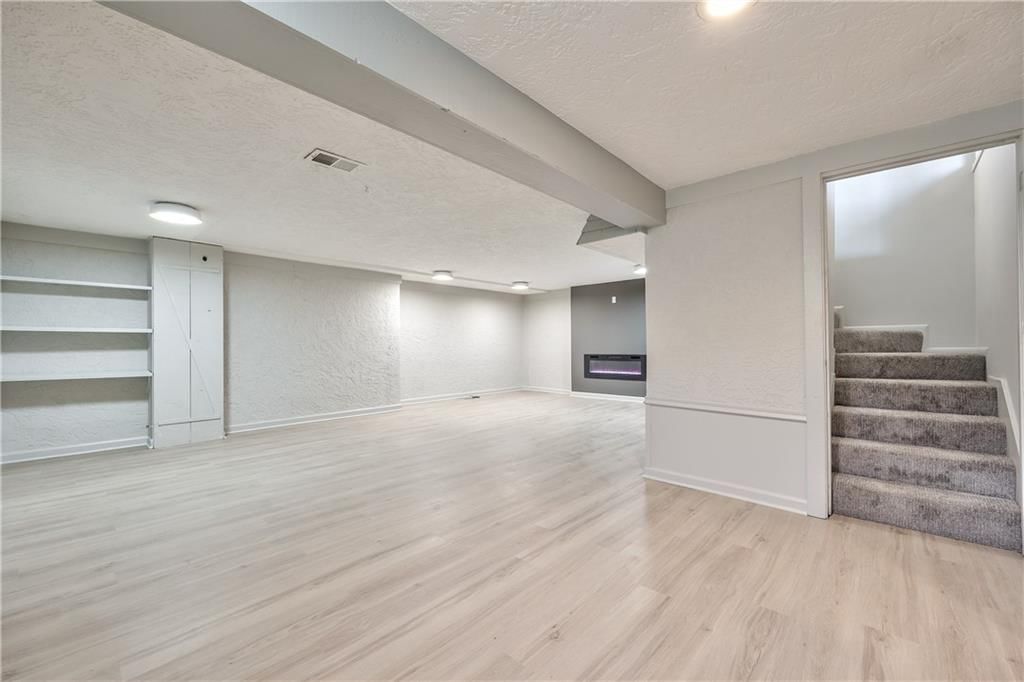 8269 Monrovia Street — photo 25