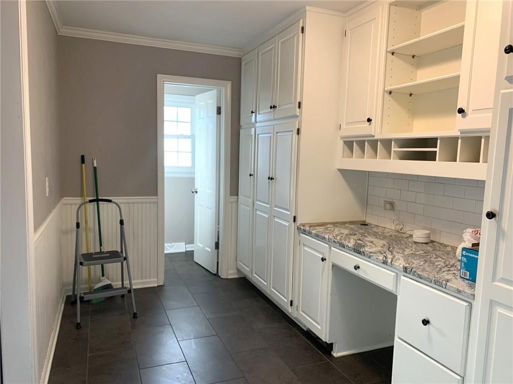 9810 Connell Drive — photo 16