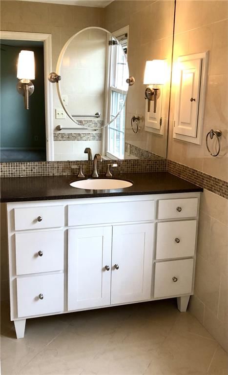 9810 Connell Drive — photo 32