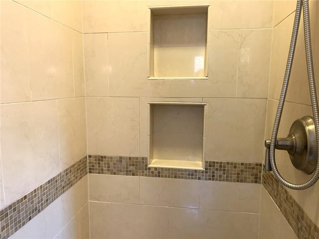 9810 Connell Drive — photo 33