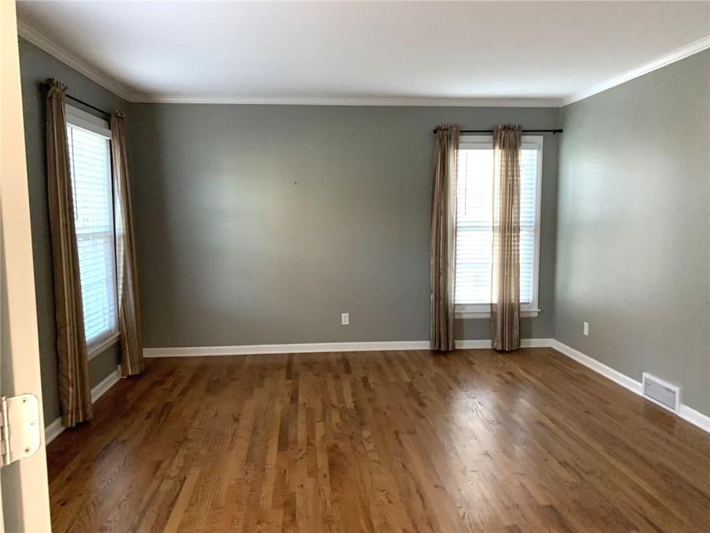 9810 Connell Drive — photo 6