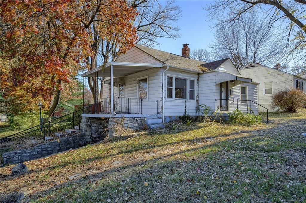 10037 Holmes Road — photo 11